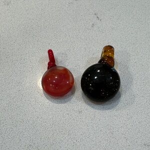 Glass Pendant Set in Red and Glittery Amber